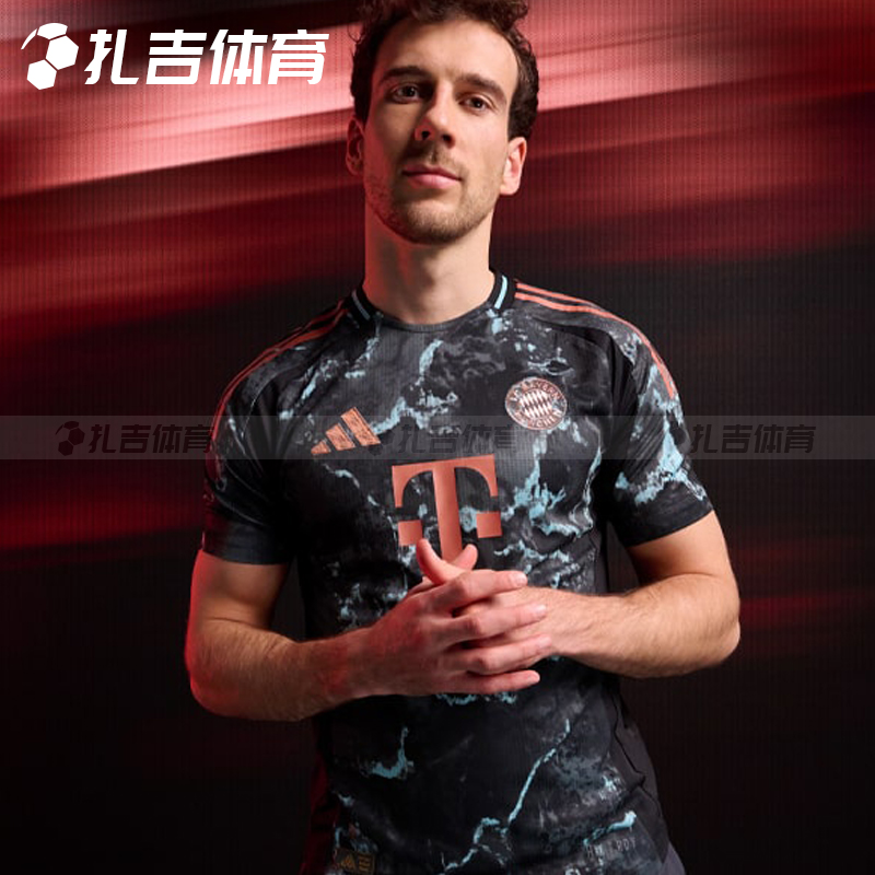 拜仁慕尼黑24-25客场球迷版球衣
