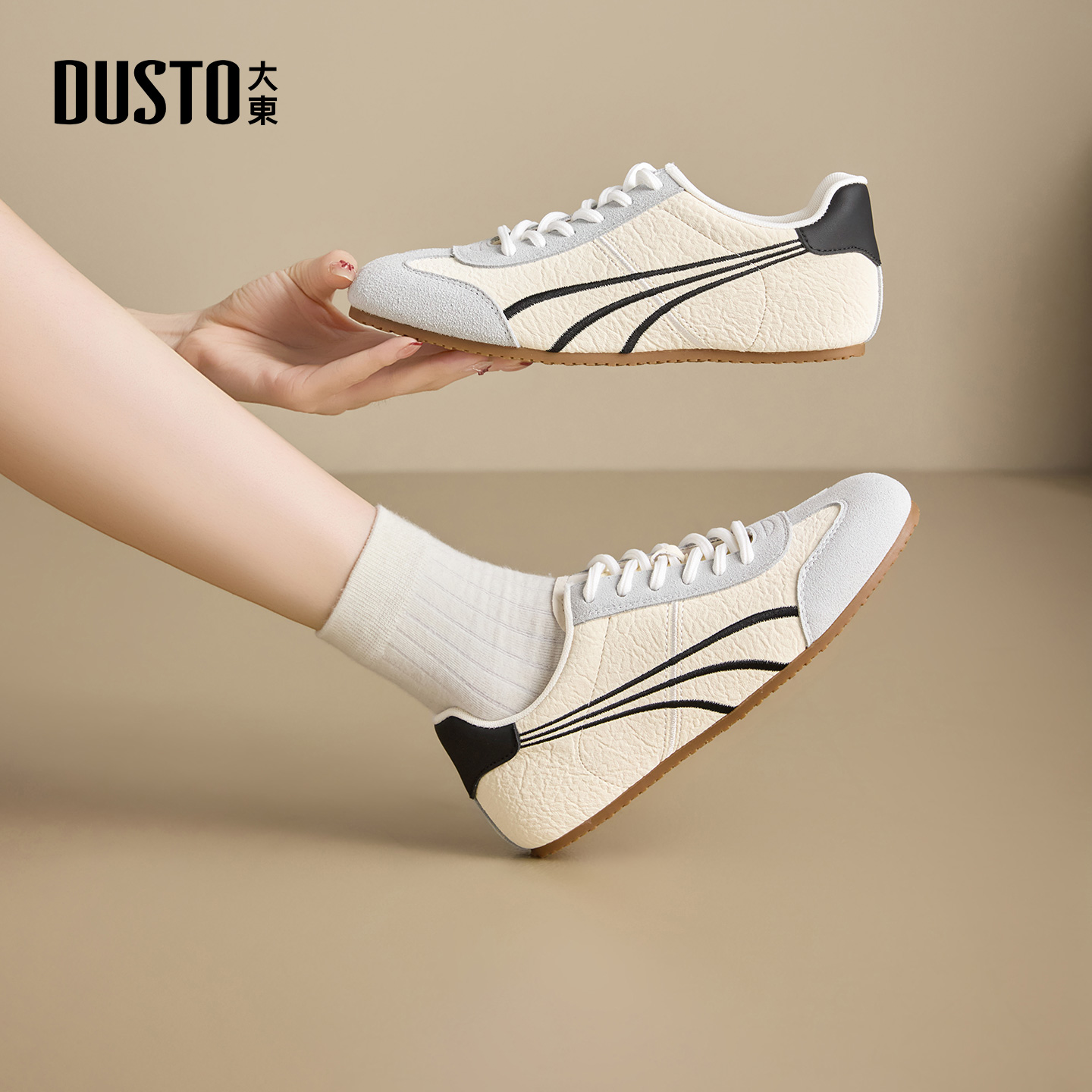 大东德训鞋女鞋2026春季新款休闲风平底低跟系带拼色运动鞋1905Z