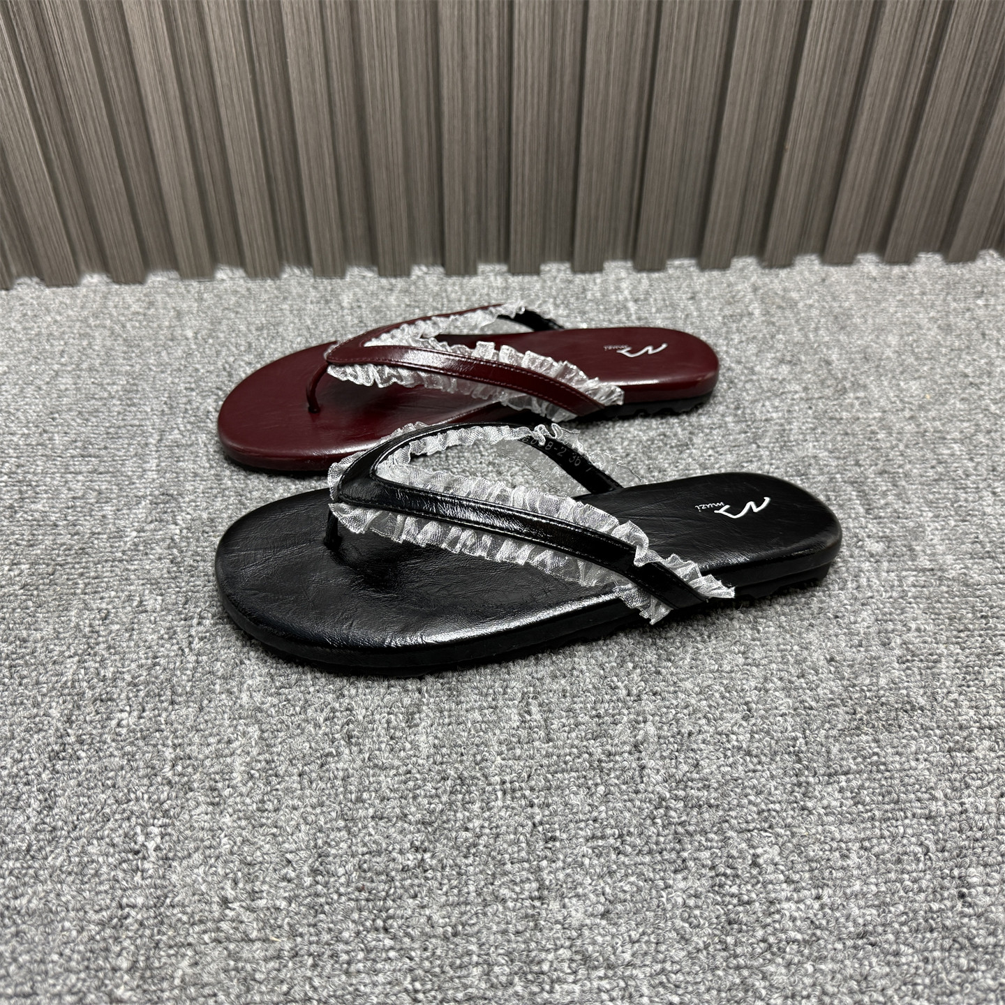 撤柜处理仙女风蕾丝人字拖女夏季时尚百搭高级感夹趾平底休闲凉拖