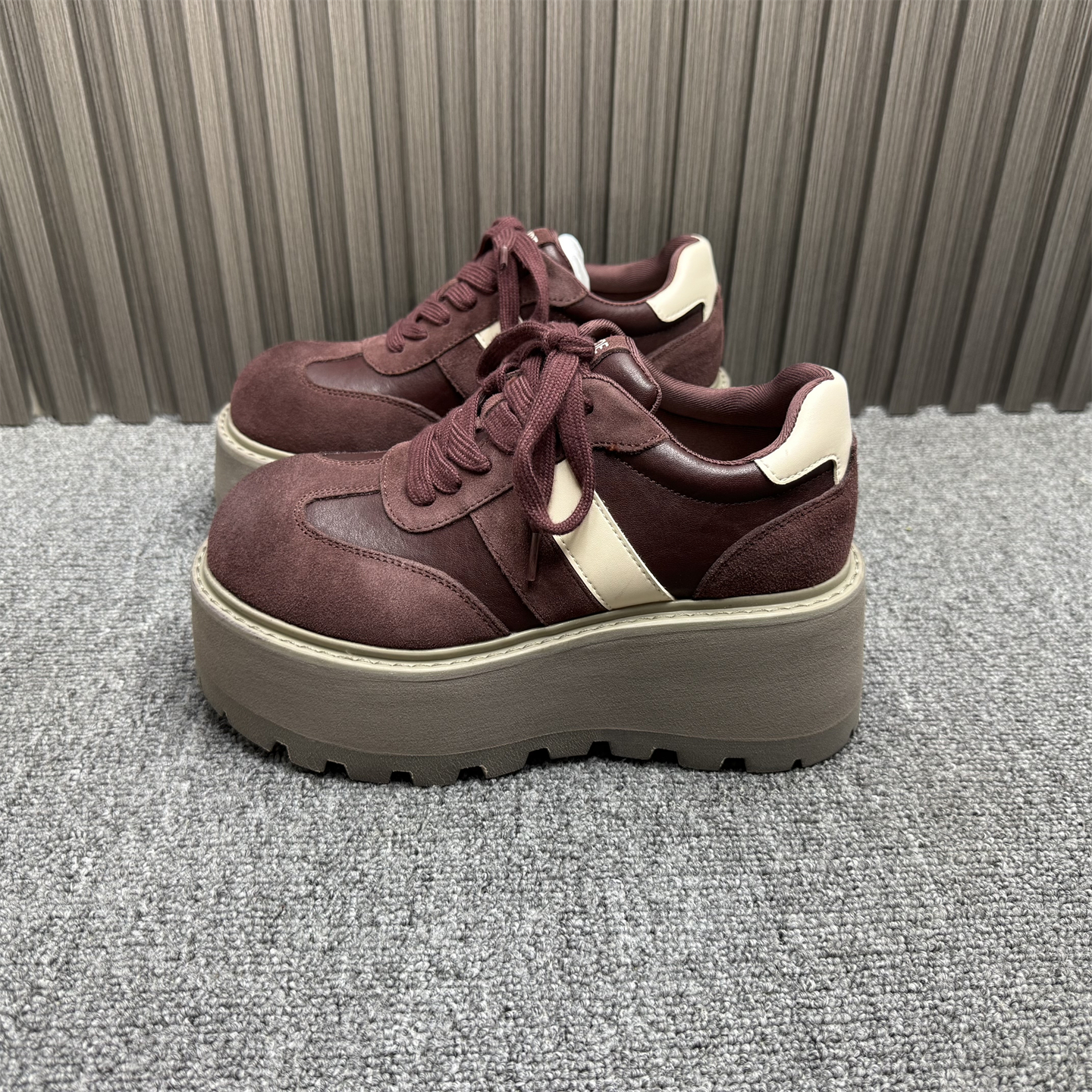 处理7cm厚底真皮厚底德训鞋女