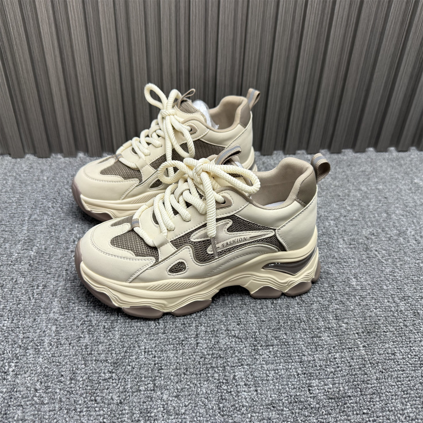 34码处理真皮网面老爹鞋新款小个子内增高透气跑步休闲复古运动鞋