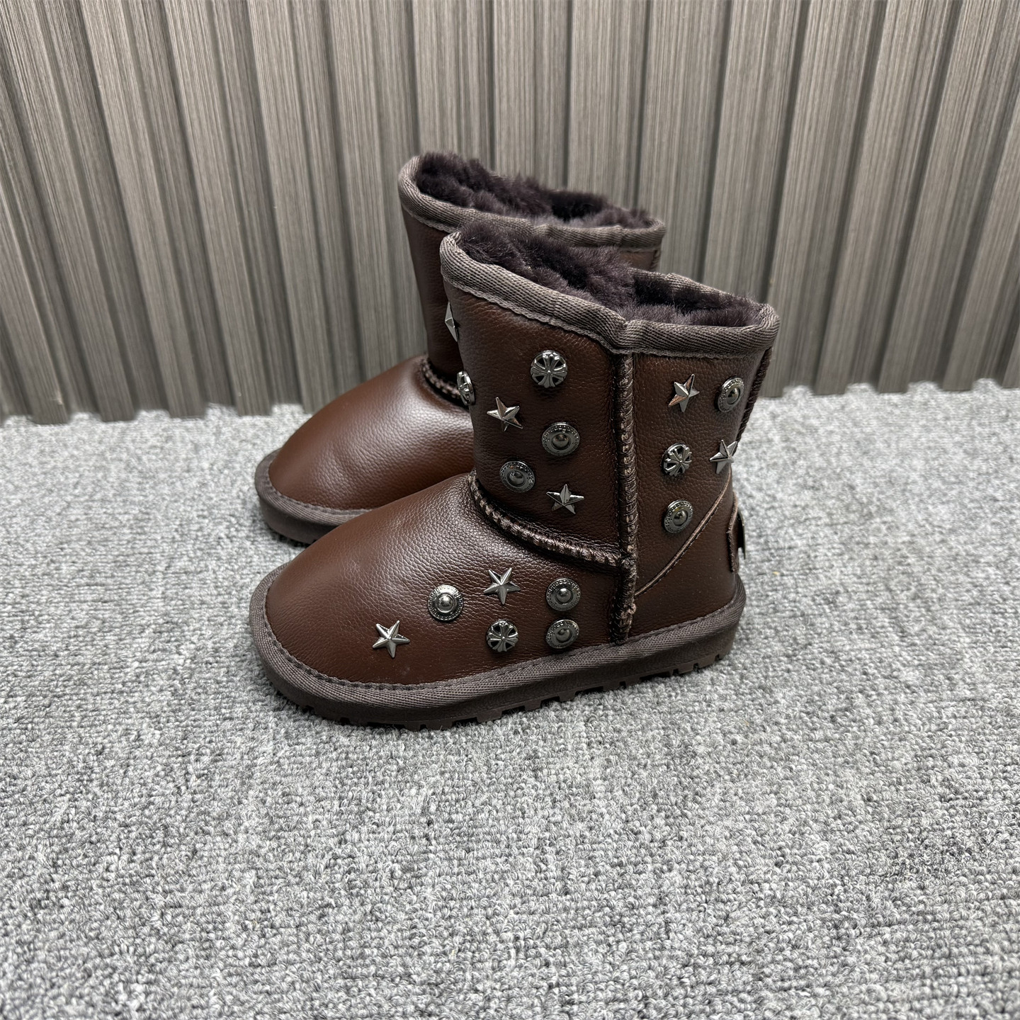 商场处理儿童雪地靴冬新款真皮羊毛加厚防水男女高筒时尚棉鞋童鞋,童鞋/婴儿鞋/亲子鞋,雪地靴,淘宝优惠券,粉丝福利购,淘宝优惠卷