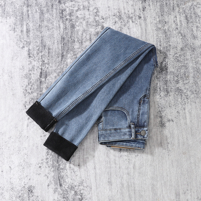 拉夏贝尔蓝色加绒保暖弹力牛仔小脚裤女休闲百搭时尚毛边紧身女裤