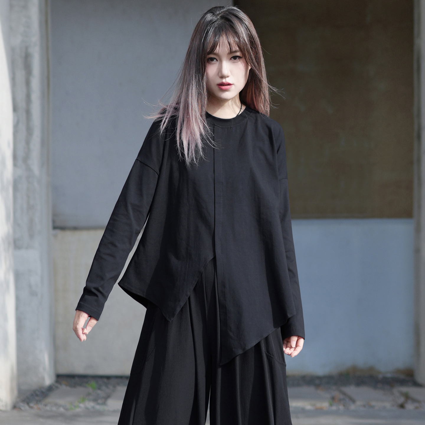 设计感不规则斜下摆女士长袖T恤