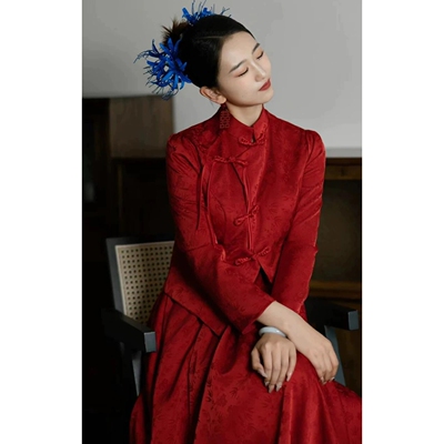 出租新娘订婚旗袍年轻款红色复古中式敬酒服结婚回门答谢宴礼服女