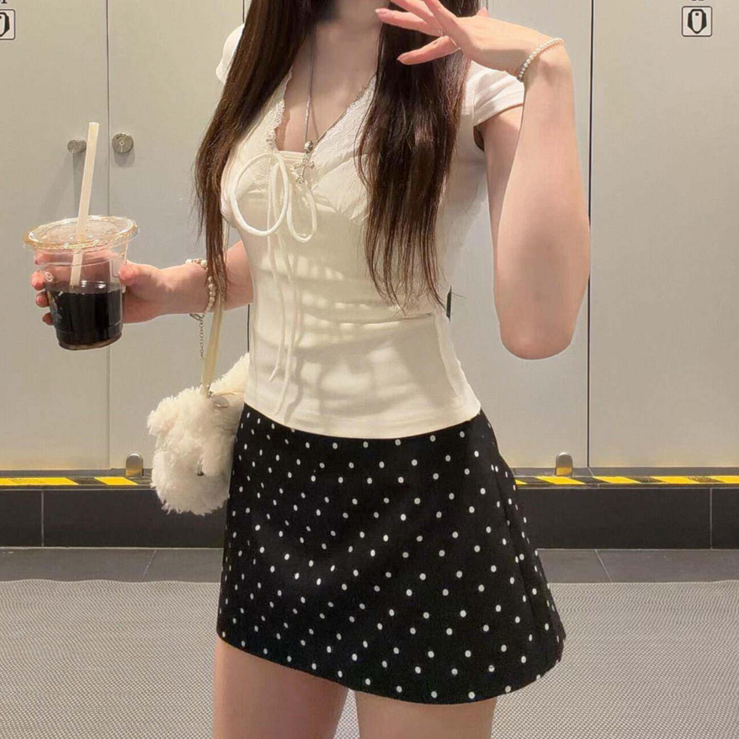 漂亮韩系V领绑带短袖T恤女夏季修身型显瘦百搭波点短裙裙子0601d