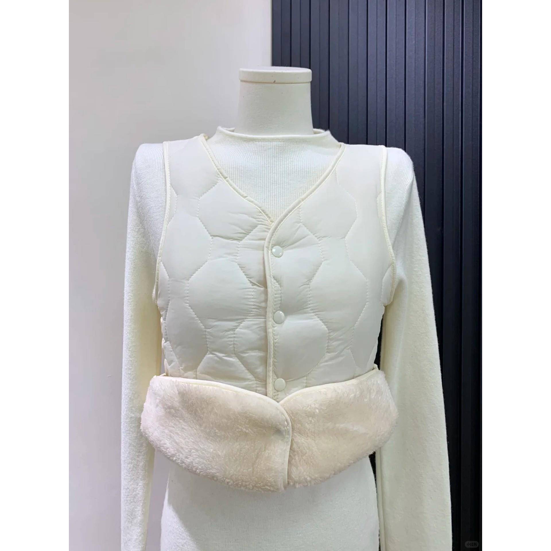 白色羊羔绒菱格马甲背心女秋冬配毛衣叠穿马夹棉内胆保暖背1024e