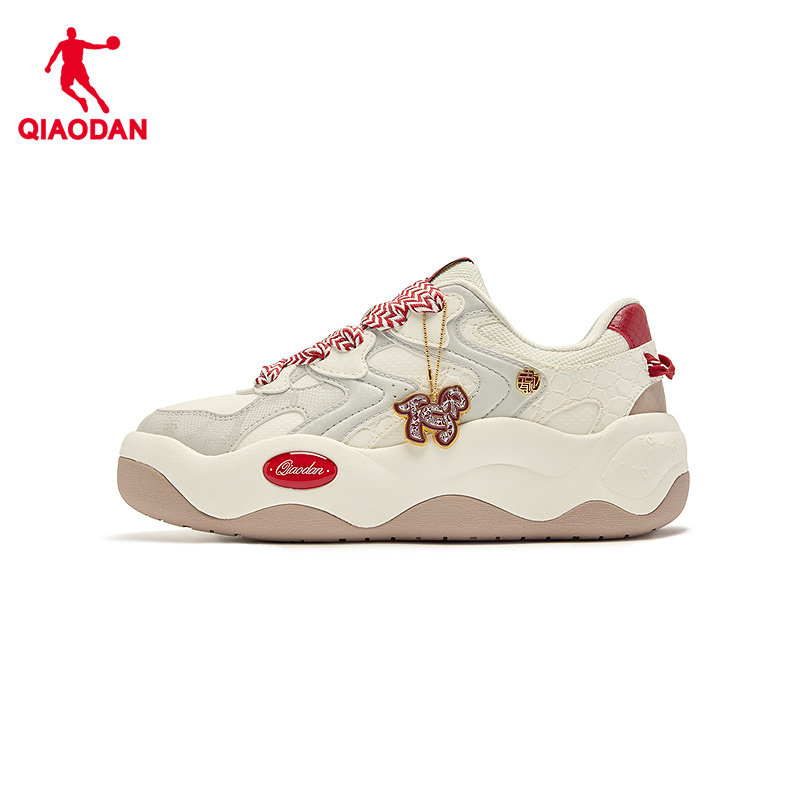 乔丹女板鞋运动风防滑橡胶低帮系带皮面轻便增高鞋商场同款正品