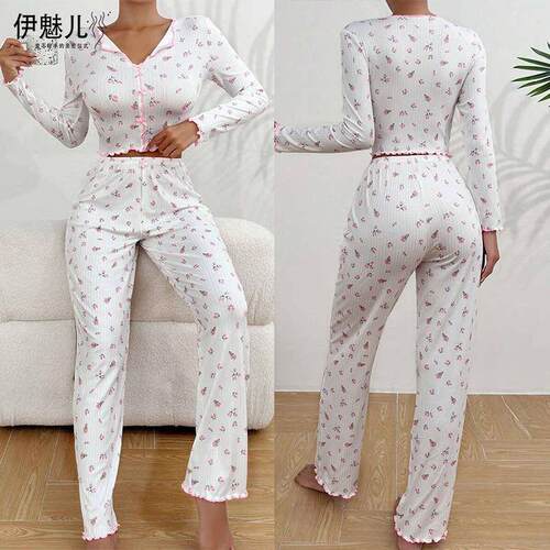 Womens long sleeved, long pants, pajamas, home clothes set