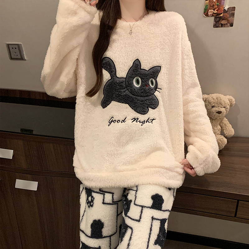 秋冬加厚珊瑚绒睡衣女套装