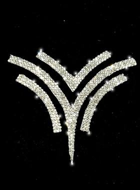 适用于哪吒U钻石车标水晶钻哪吒U装饰哪吒VN01改装方向车贴镶钻