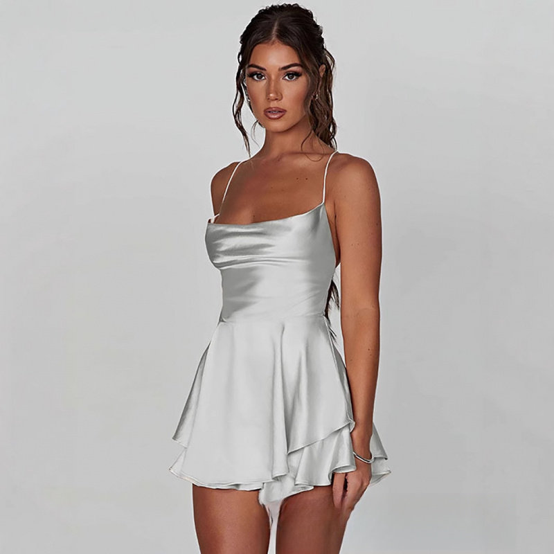 欧美辣妹风缎面吊带露背绑带连衣裙小个子显瘦收腰短裙