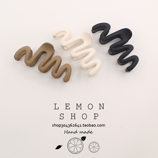 抓夹后脑勺鲨鱼夹2025年新款发卡发爪韩国网红ins复古盘发夹子女