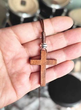 手工编织大小号木十字架吊坠项链