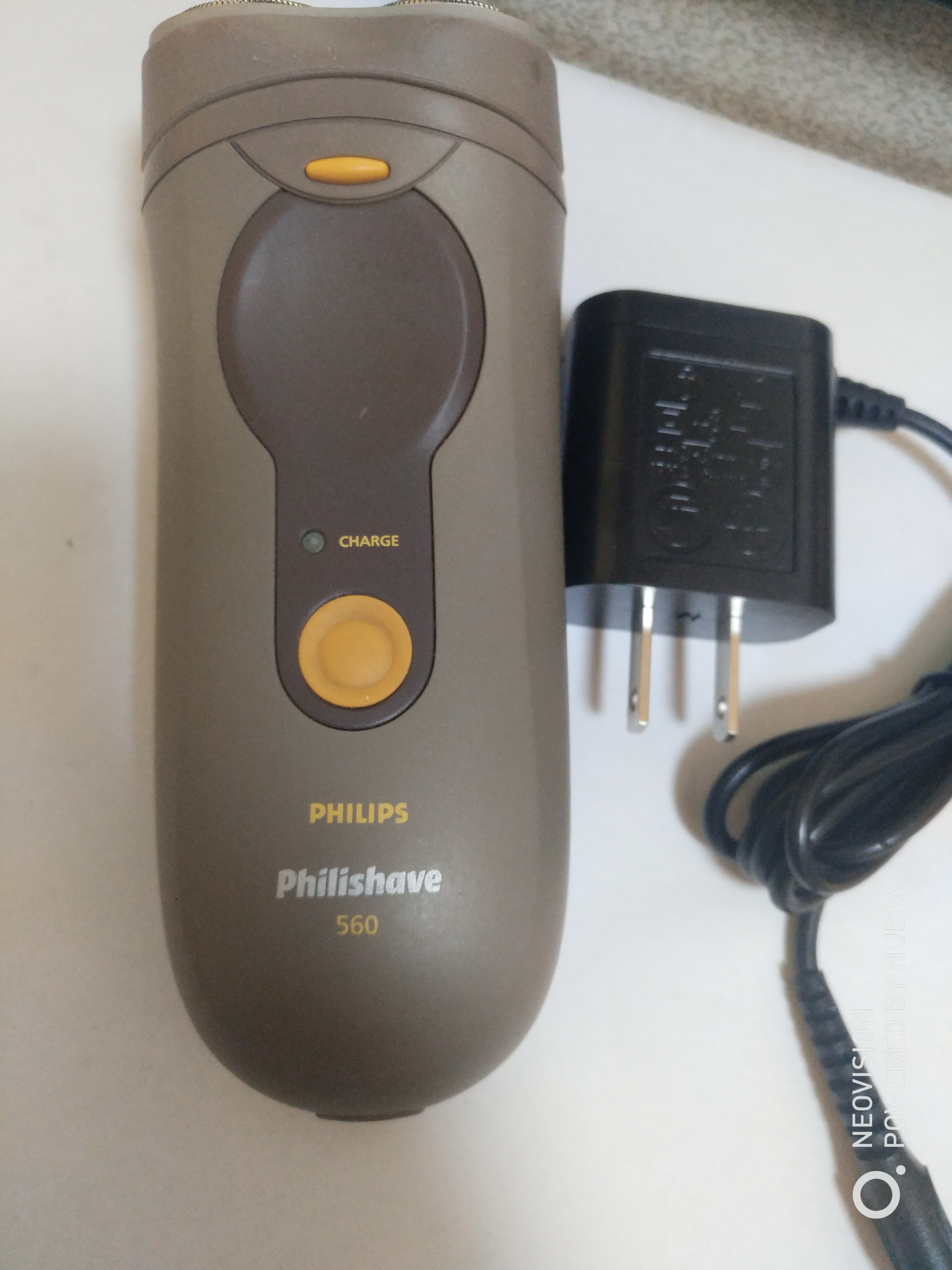 飞利浦剃须刀全身水洗