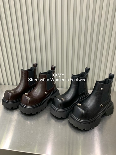 厚底切尔西短靴女2026秋季新款复古方头套筒马丁靴增高百搭烟筒靴