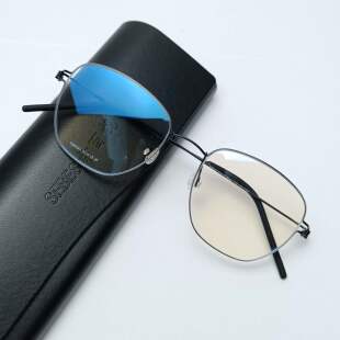 希百视Nathan超轻5.4g无螺丝眼镜框架男女同款可配防蓝光超韧镜片