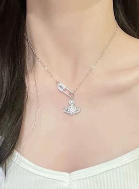 土星满钻爱心项链女精致轻奢高级感小众设计甜酷气质辣妹风锁骨链