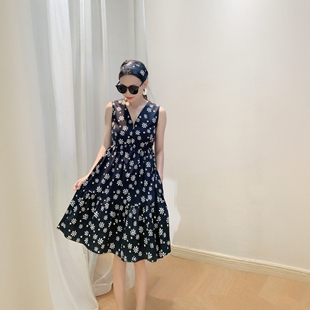 2025春夏新款雏菊减龄黑底印花无袖连衣裙A字小黑裙高腰显瘦短裙