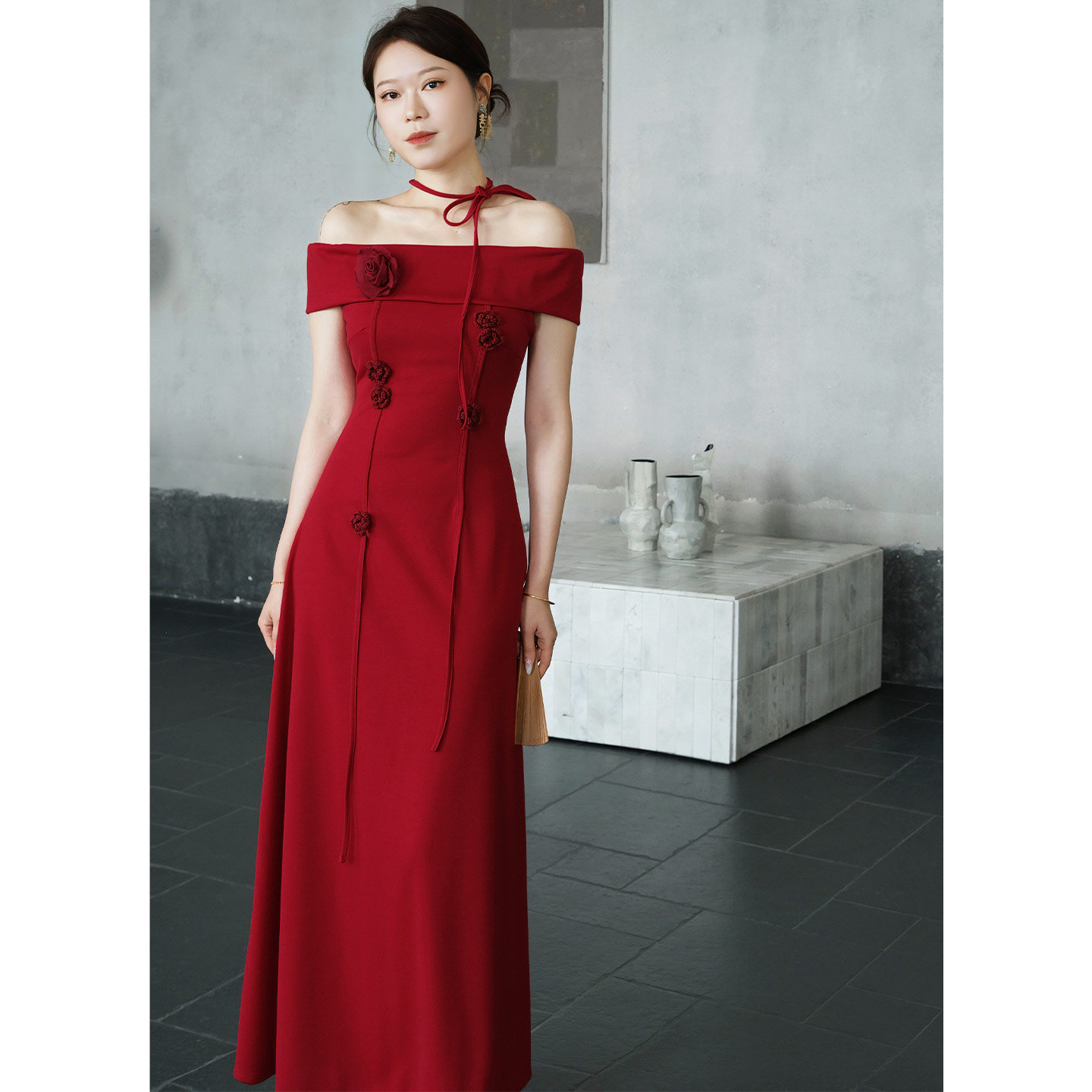 鹿与玫瑰法式复古一字肩红色连衣裙女气质修身订婚敬酒服礼服长裙
