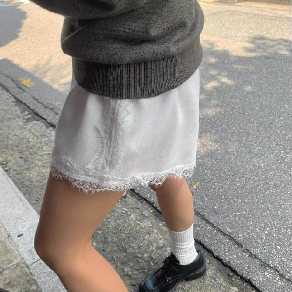 Exclusive type 韩国小众设计睫毛蕾丝边松紧腰百搭显瘦休闲短裤