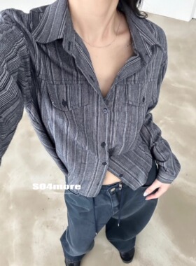 Exclusive type 韩国个性复古暗纹竖条纹口袋单排扣长袖宽松衬衫