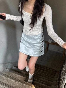 韩国个性 设计蝴蝶结缎面光泽感百搭A字短裙半身裙 type Exclusive