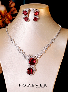 红宝石锆石镶钻豹形项链耳环套装