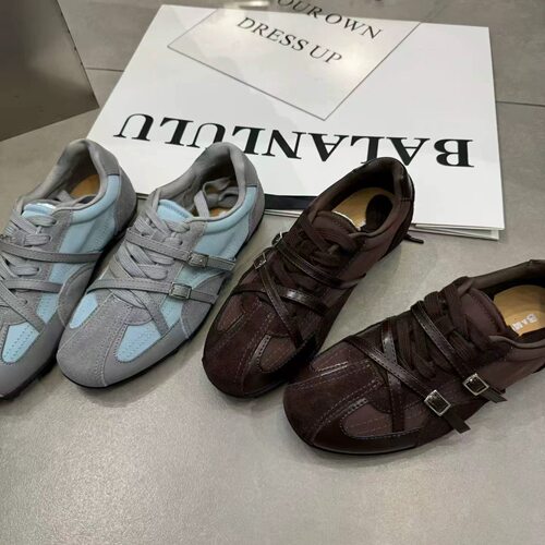 芭慕秀2026秋季新款真皮平底休闲百搭女鞋单鞋板鞋学生鞋德训鞋