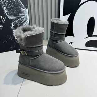 羊皮毛一体雪地棉靴2025冬季新款厚底松糕短靴加厚保暖中筒靴女鞋