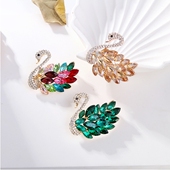 时尚 优雅百搭水晶天鹅胸针高档气质简约镶钻胸花轻奢西装 外套配饰