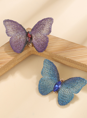 新品简约蝴蝶胸针复古布艺刺绣渐变胸花时尚小众昆虫服装别针配饰