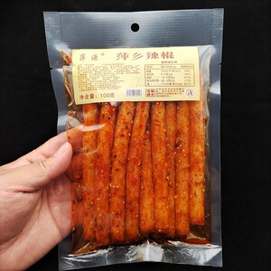 萍乡辣棍老式辣条零食香辣有嚼劲
