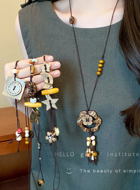 新中式月牙串珠项链女2026新款爆款长款毛衣链小众设计感挂脖配饰