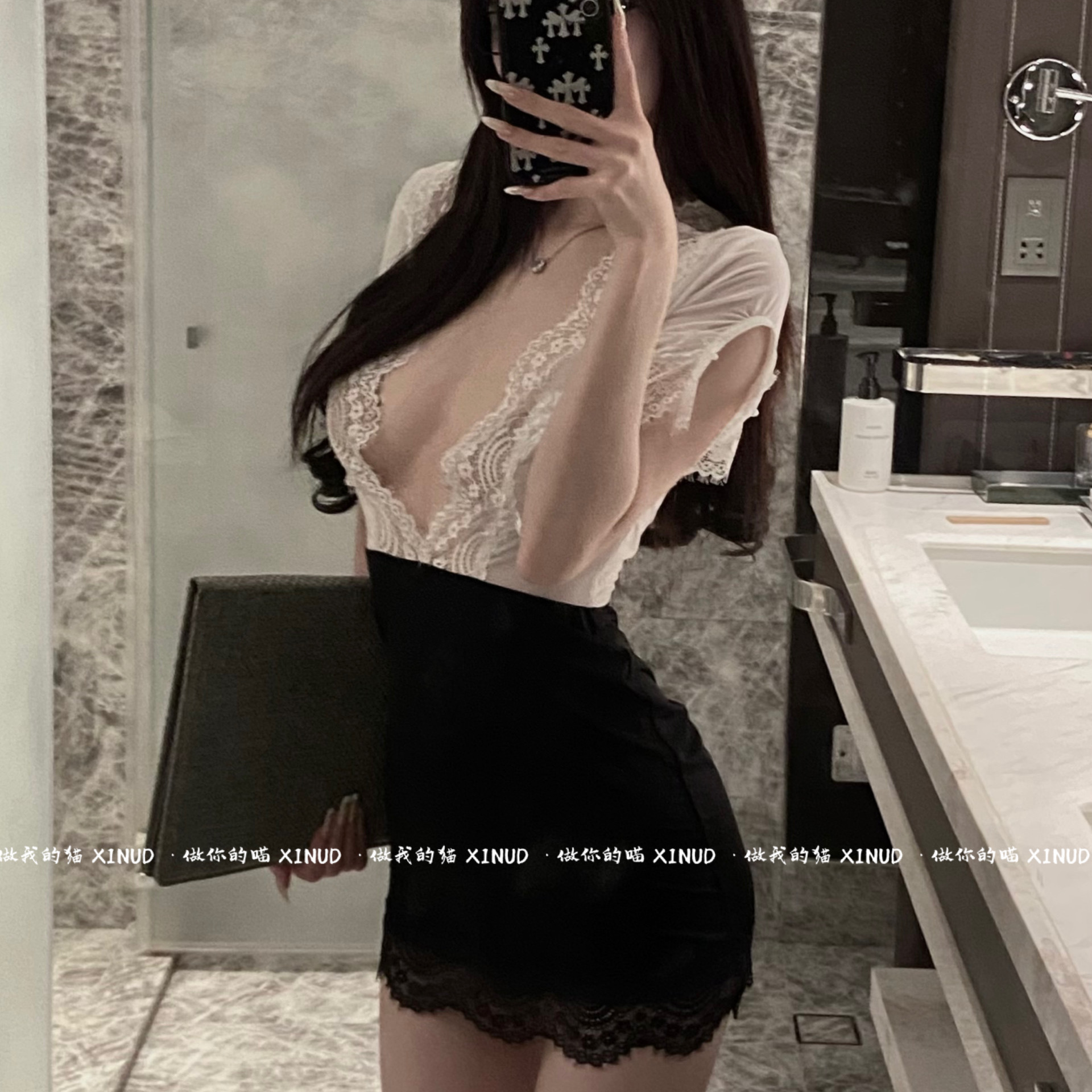 做你的猫：尤物小秘*蕾丝娇俏气质睡裙御姐网红秘书女深v领包臀裙