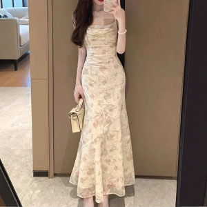 大美人夏季S曲线美 温柔贵气长裙性感吊带连衣裙女