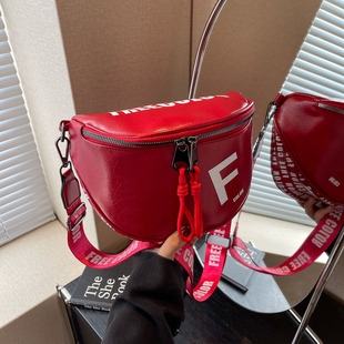 亮片斜挎包女贝壳包新款个性休闲包包慵懒风多功能大容量元宝包女