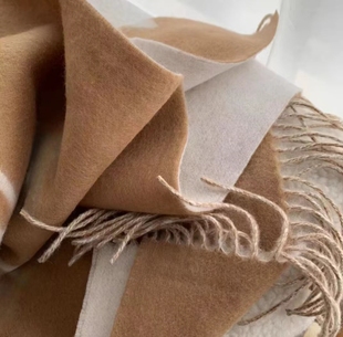 网红同款大牌老花双面羊绒围巾黑灰奶茶色大字母羊毛披肩围脖潮女