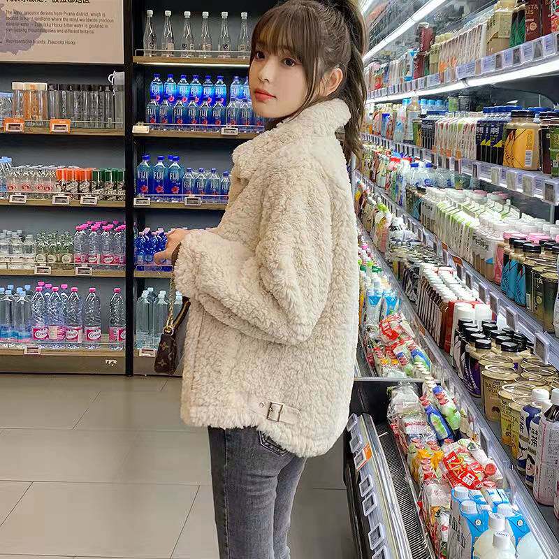 米色仿羊羔毛外套女2025冬季新款韩版皮毛一体大衣小个子短款皮草