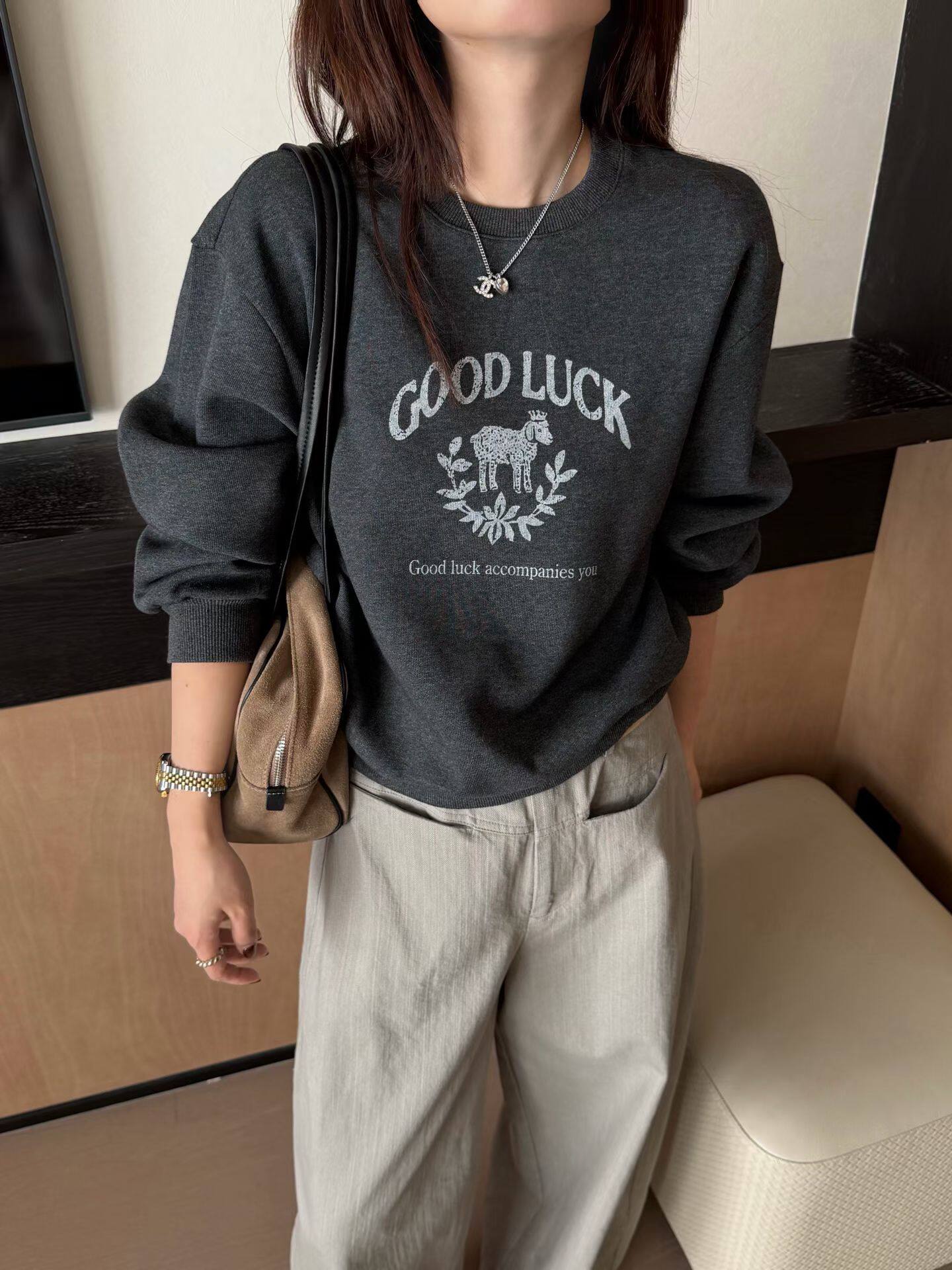 韩国东大门正品女装2026新款百搭显瘦圆领长袖卡通印花休闲卫衣