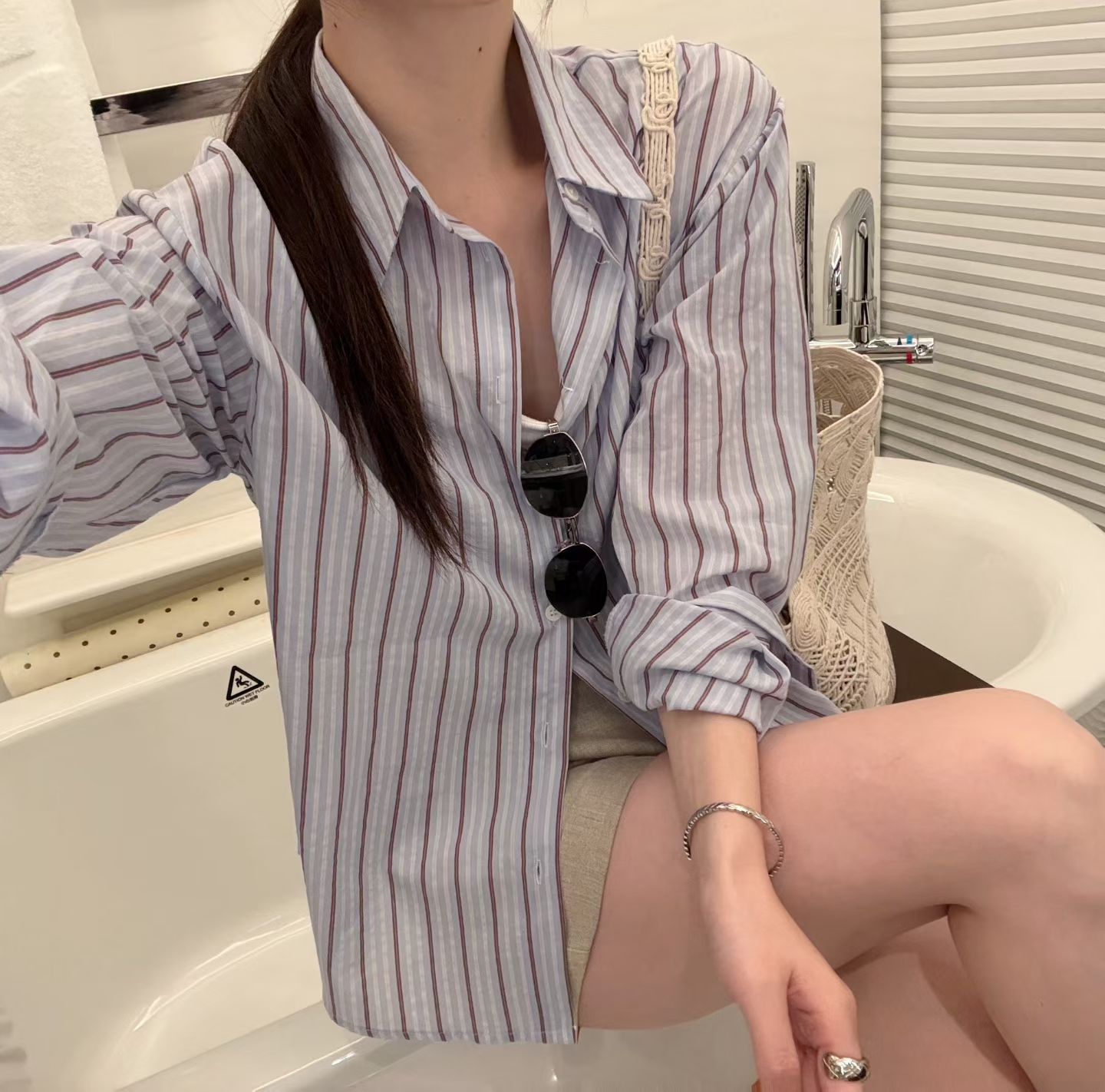 韩国东大门正品女装2026新时尚百搭翻领蓝色条纹长袖衬衫宽松显瘦