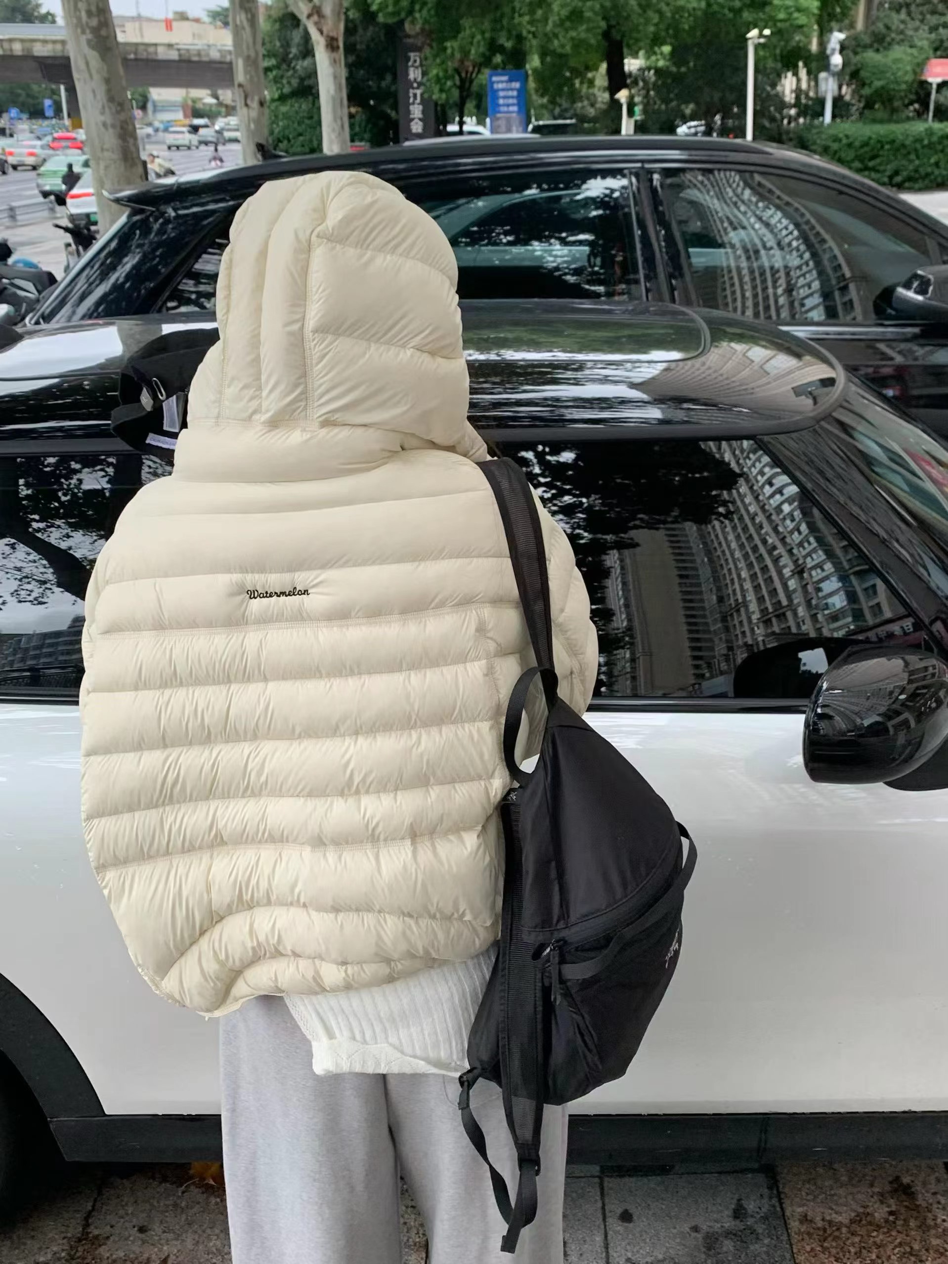 韩国东大门正品女装2026新款百搭显瘦连帽拉链排骨长袖羽绒服外套