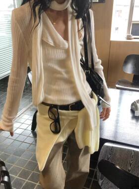 韩国东大门女装2026秋季百搭显瘦圆领斜扣长袖T恤打底衫上衣
