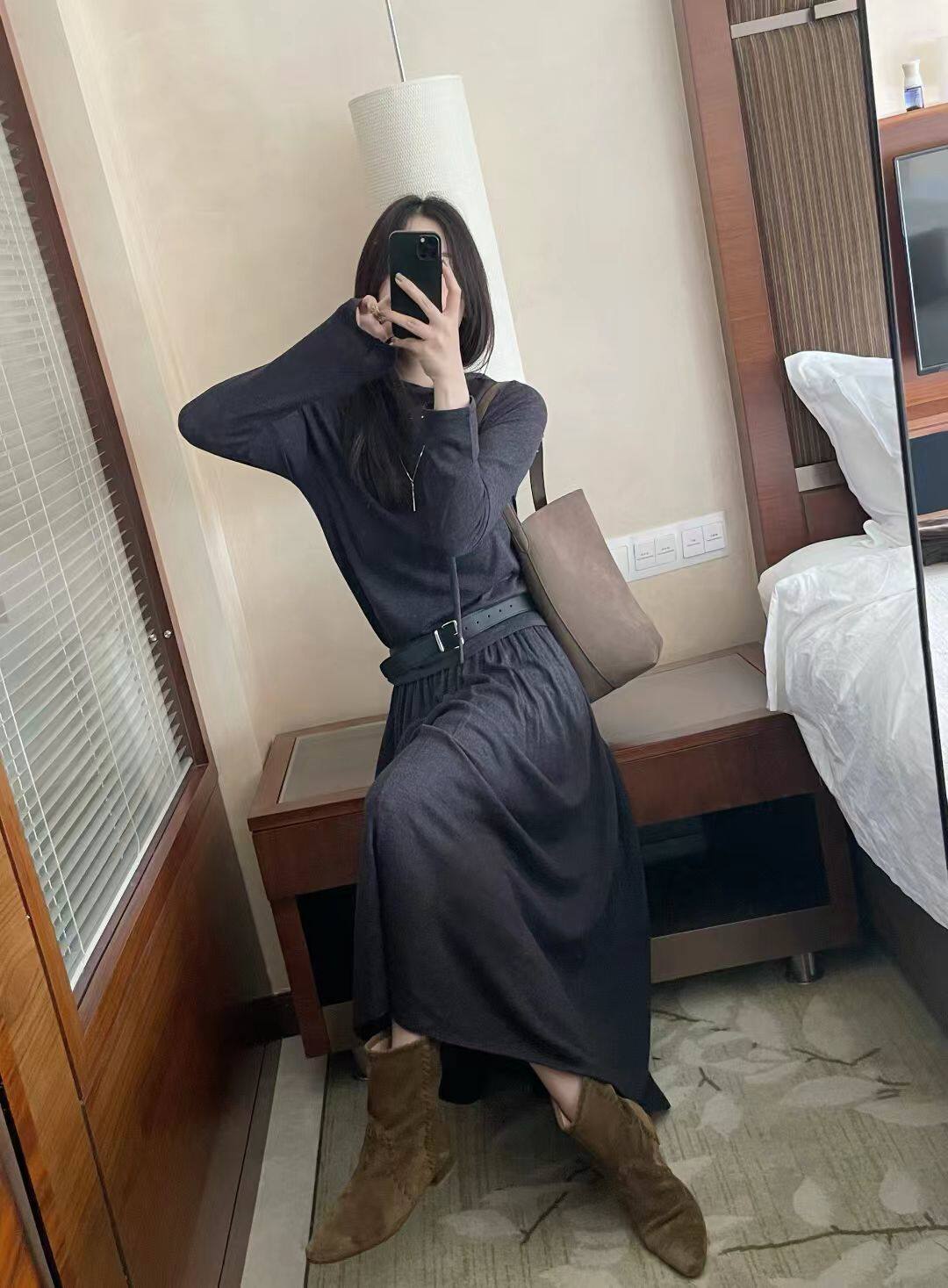 韩国东大门正品女装2025新百搭系带领长袖T恤+高腰显瘦半身裙套装
