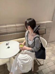 韩国东大门女装 2026春夏季新薄款拉链连帽卫衣外套防晒面膜
