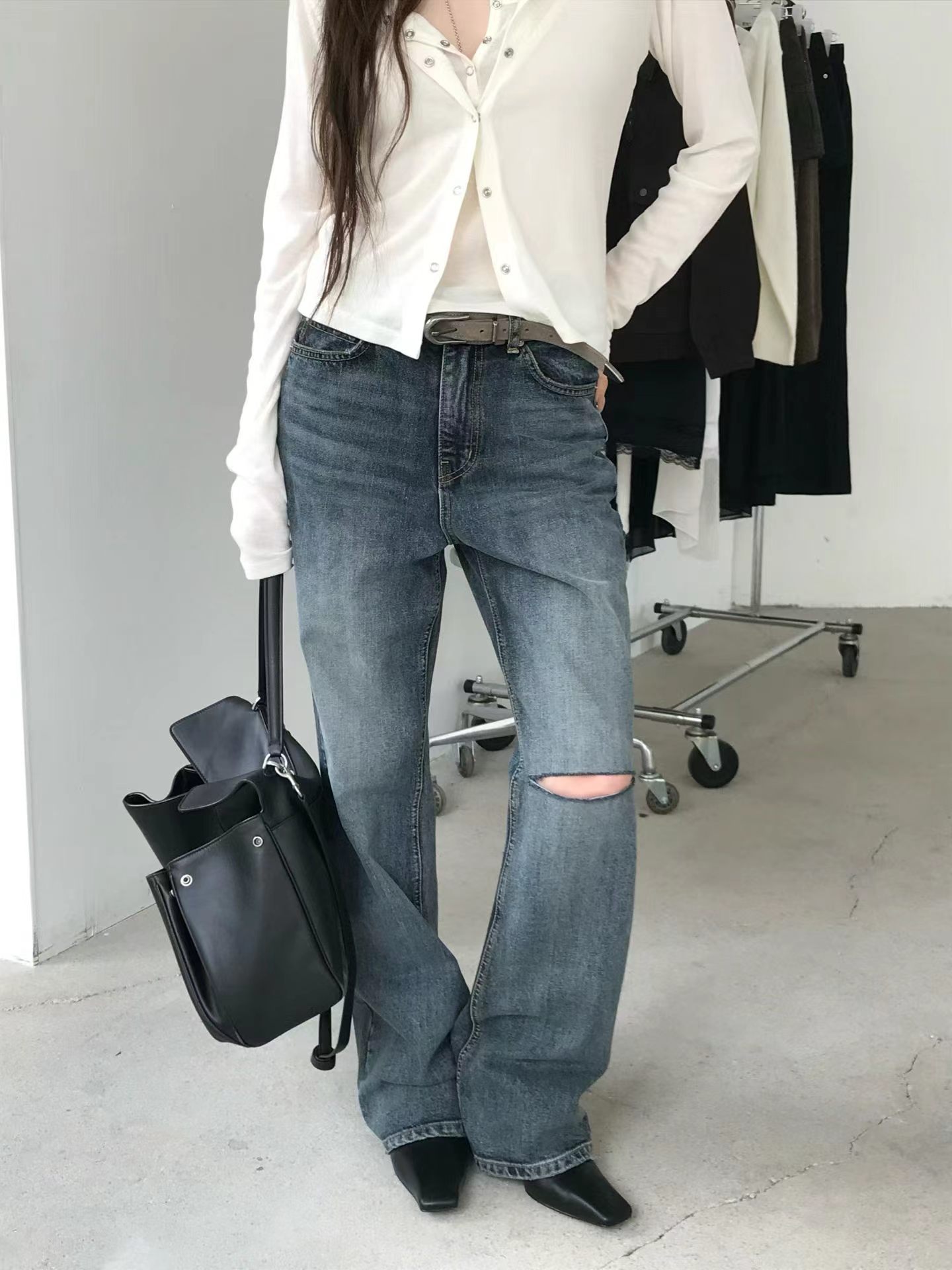 韩国东大门正品2026秋季新款百搭显瘦高腰破洞直筒牛仔裤女长裤子