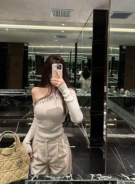 MJAMILA 24新款早秋不规则针织衫打底衫上衣女镶钻短款小众高级感