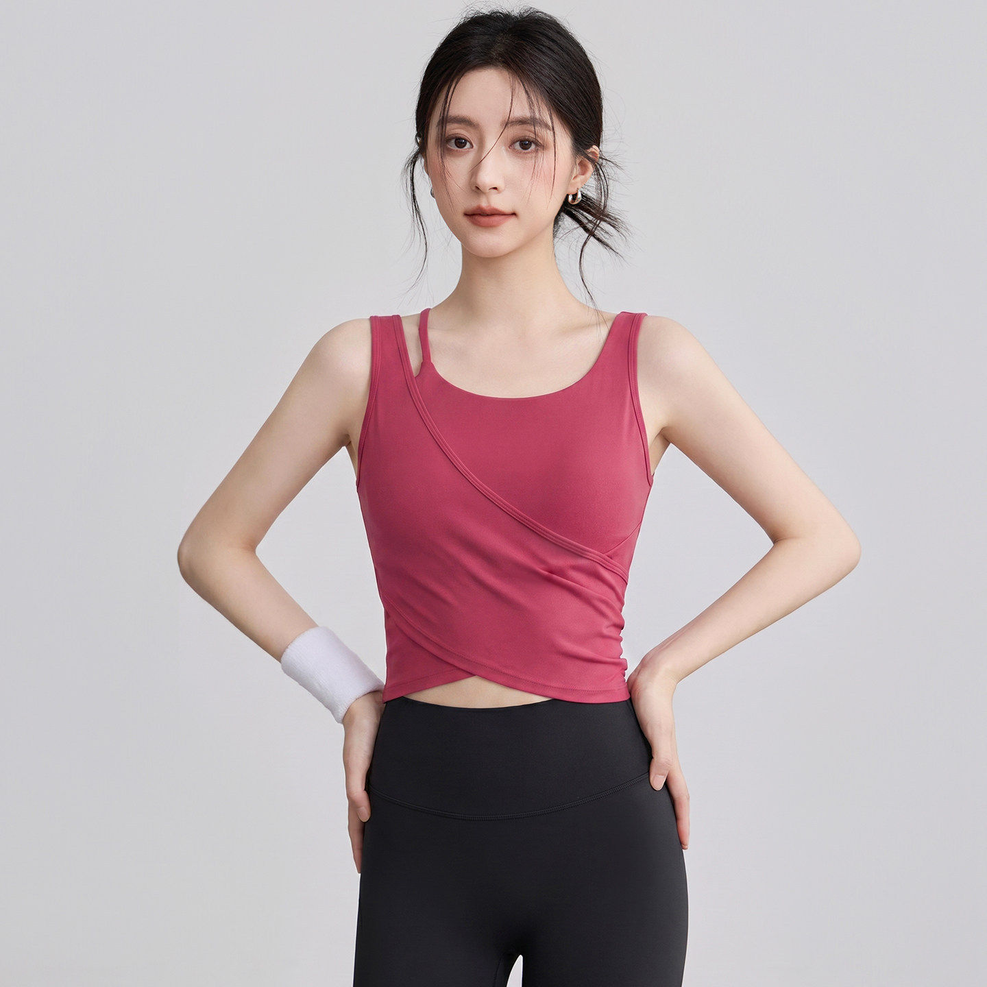 瑜伽服女夏运动背心外穿带胸垫绝美普拉提训练上衣跑步健身套装女