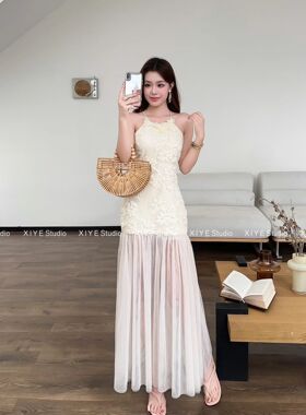 2026夏季新款韩版时尚气质名媛高级感提花无袖连衣裙网纱拼接独特