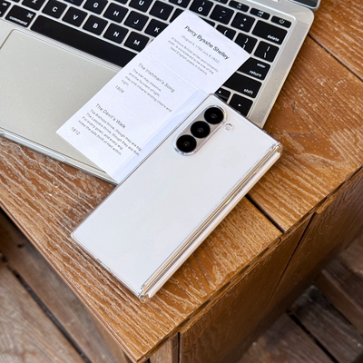 全包铰链高透透明超薄硬壳